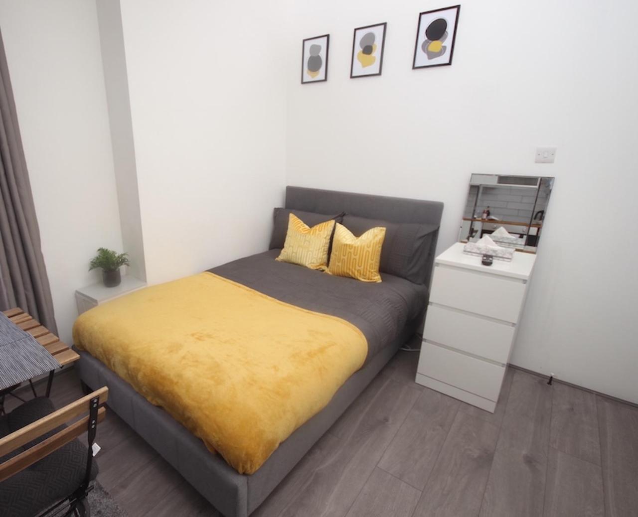 Contractor-friendly Cosy Spot By Finsbury Park Station Appartement Londen