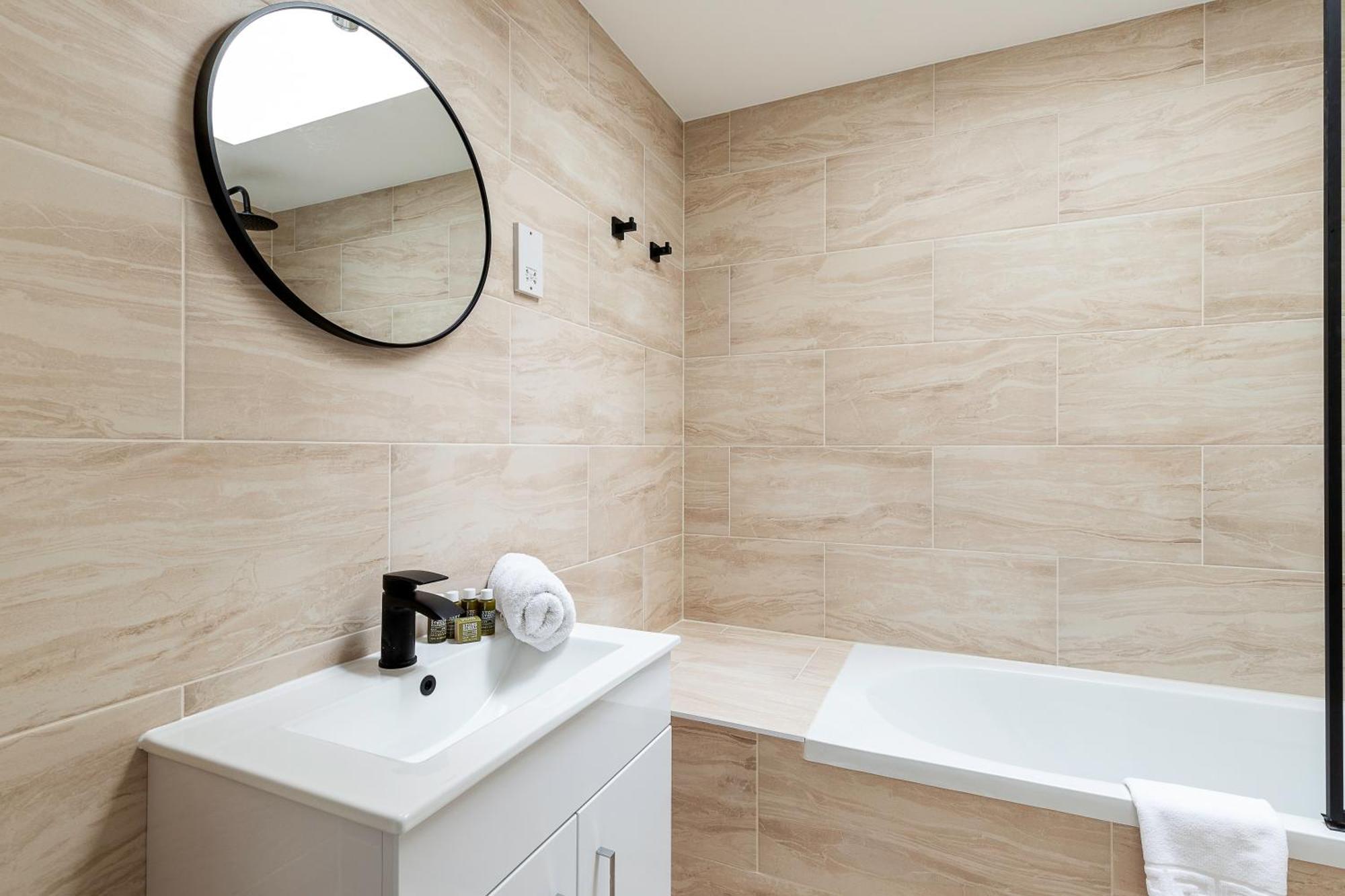 Finsbury Park Retreat Modern Comfort Apartment London