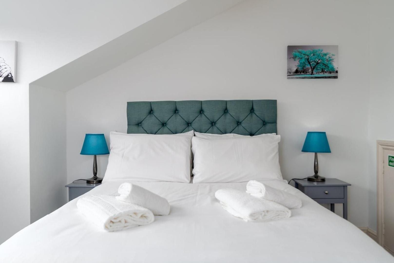 Apartment Guestready - Sunny Top Floor Flat With Views