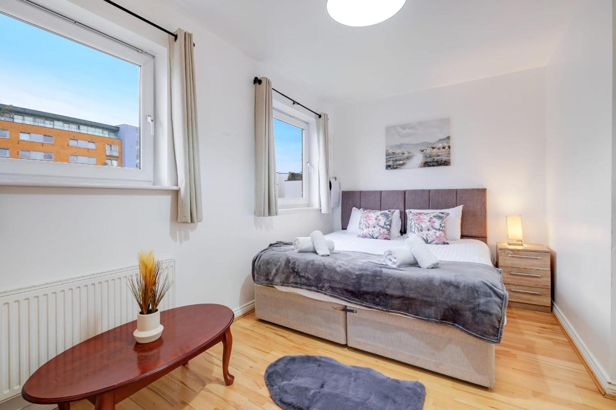 Mannys - & Cozy 4bed Diamond Apartment *