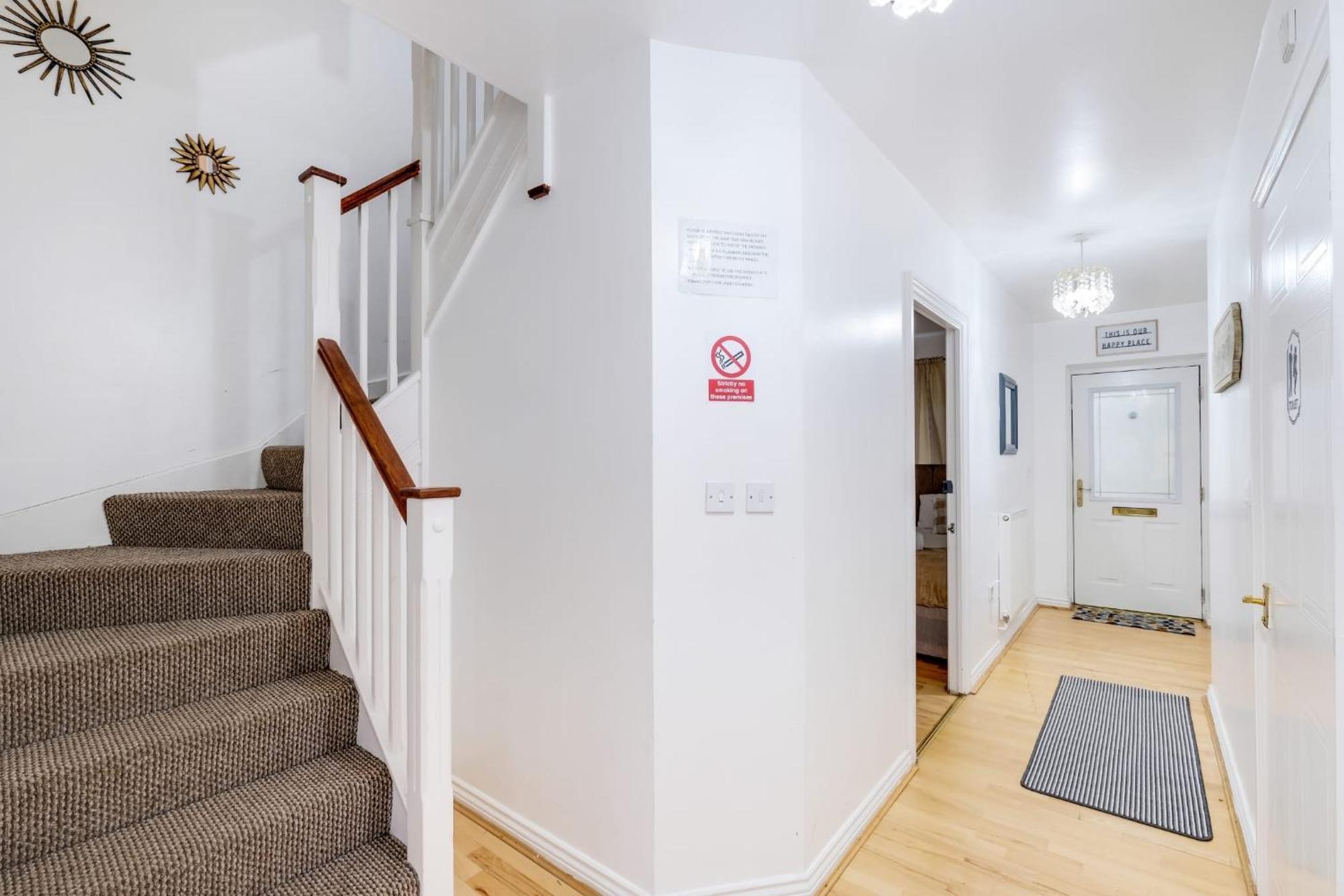 Apartment Mannys - & Cozy 4bed Diamond London