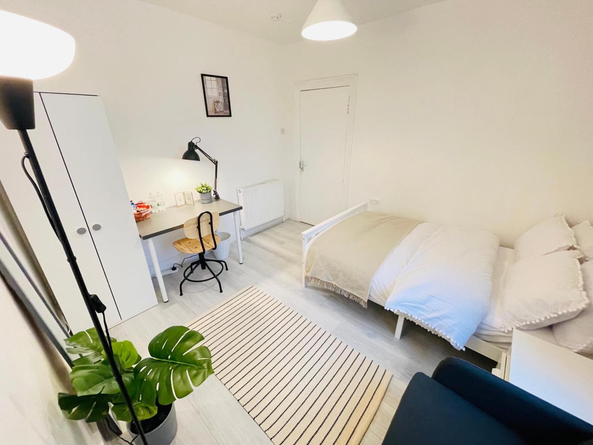 Leytonstone House - Sleepylodge Guest house *