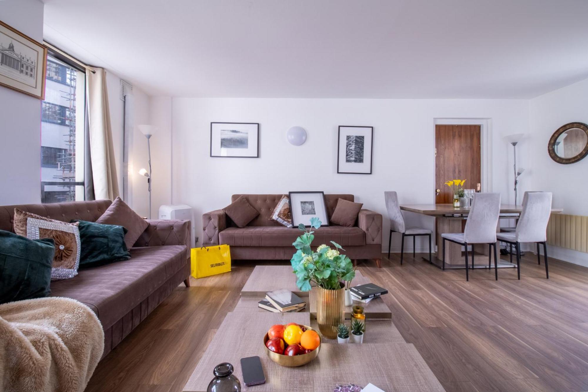 Spacious 2-bedroom In Piccadilly 6100p Apartamento Londres