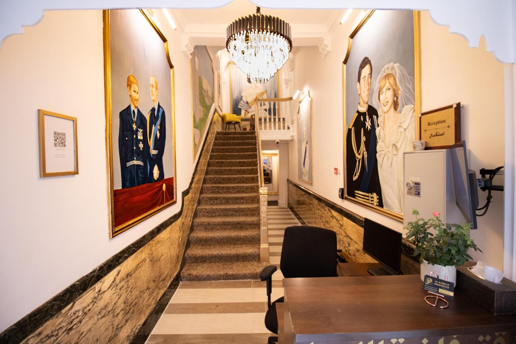 Oxford Street Chic Retreat - Unparalleled Elegance And Urban Comfort! Gc1 *
