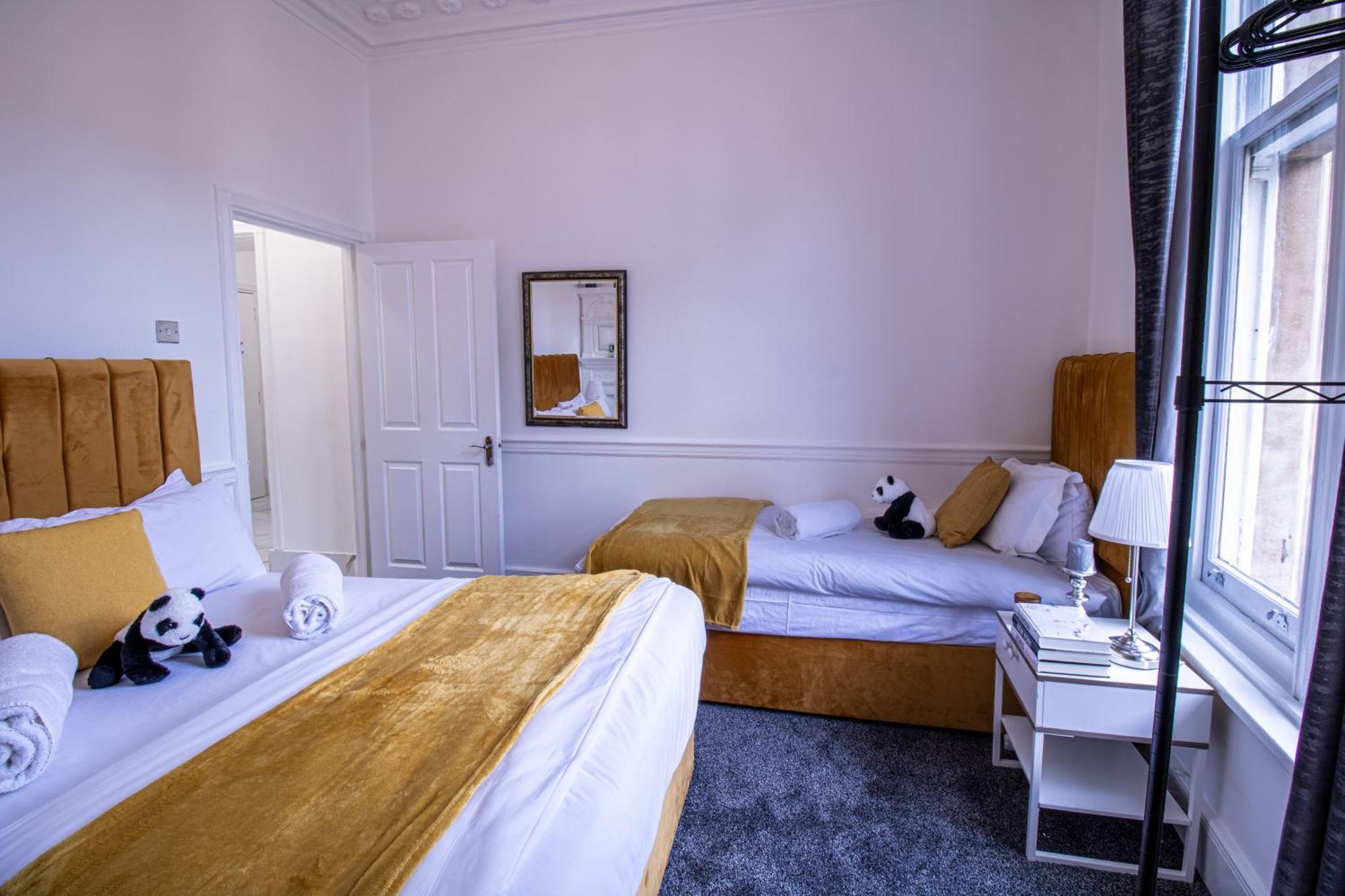 Apartment Oxford Street Chic Retreat - Unparalleled Elegance And Urban Comfort! Gc1