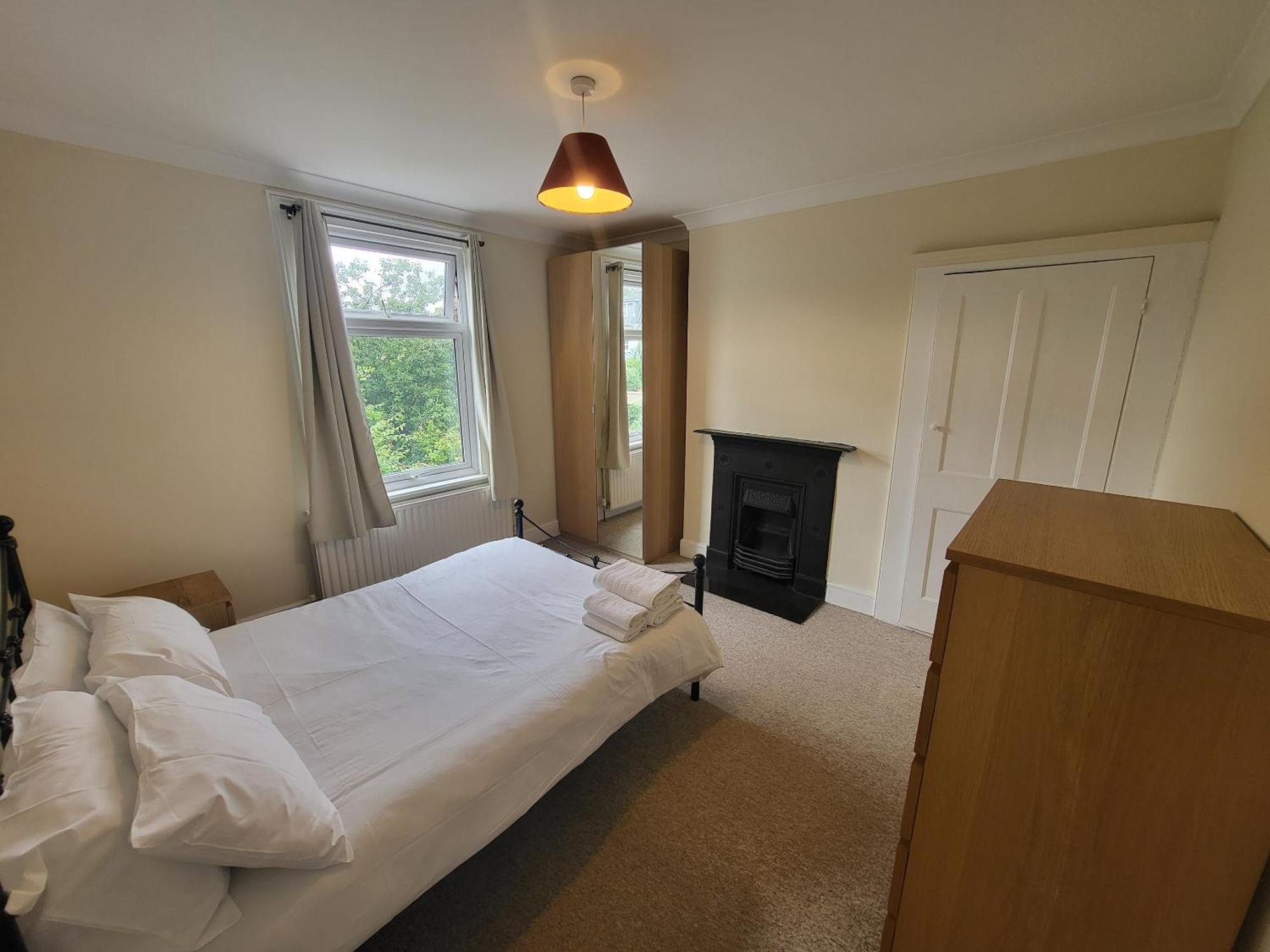 Appartement Spacious Central 5 Bedroom House By Tube Station Londen