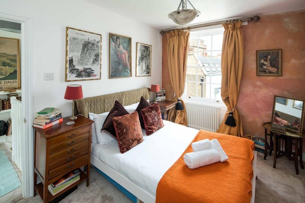 Artists Comfy Home, Near Camden Market Apartment