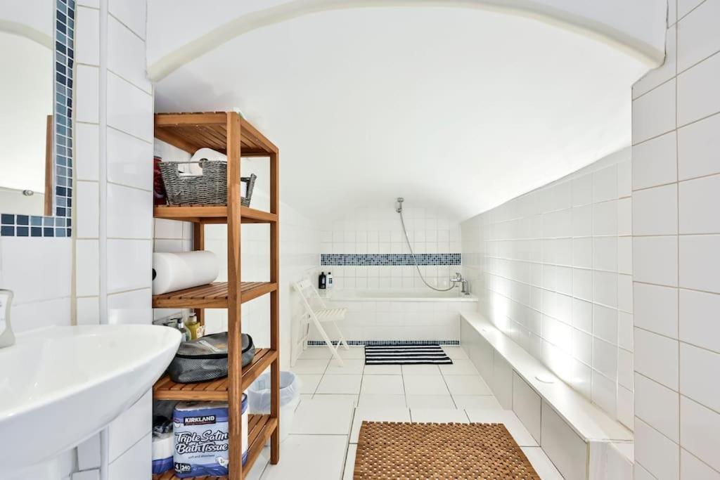 The Perfect Queensway London
