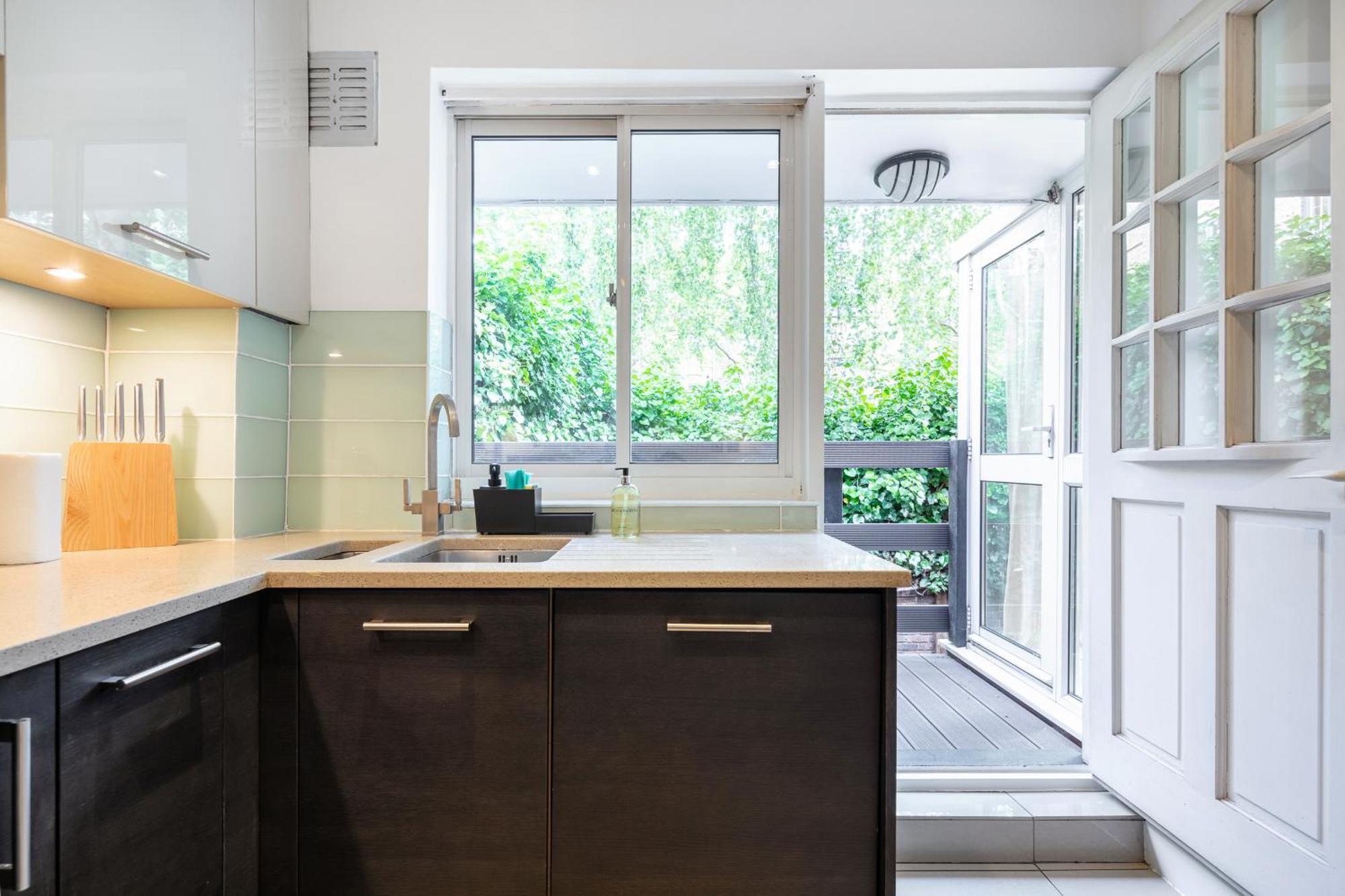 Rare 4beds Townhouse In Kensington With Patio Holiday home