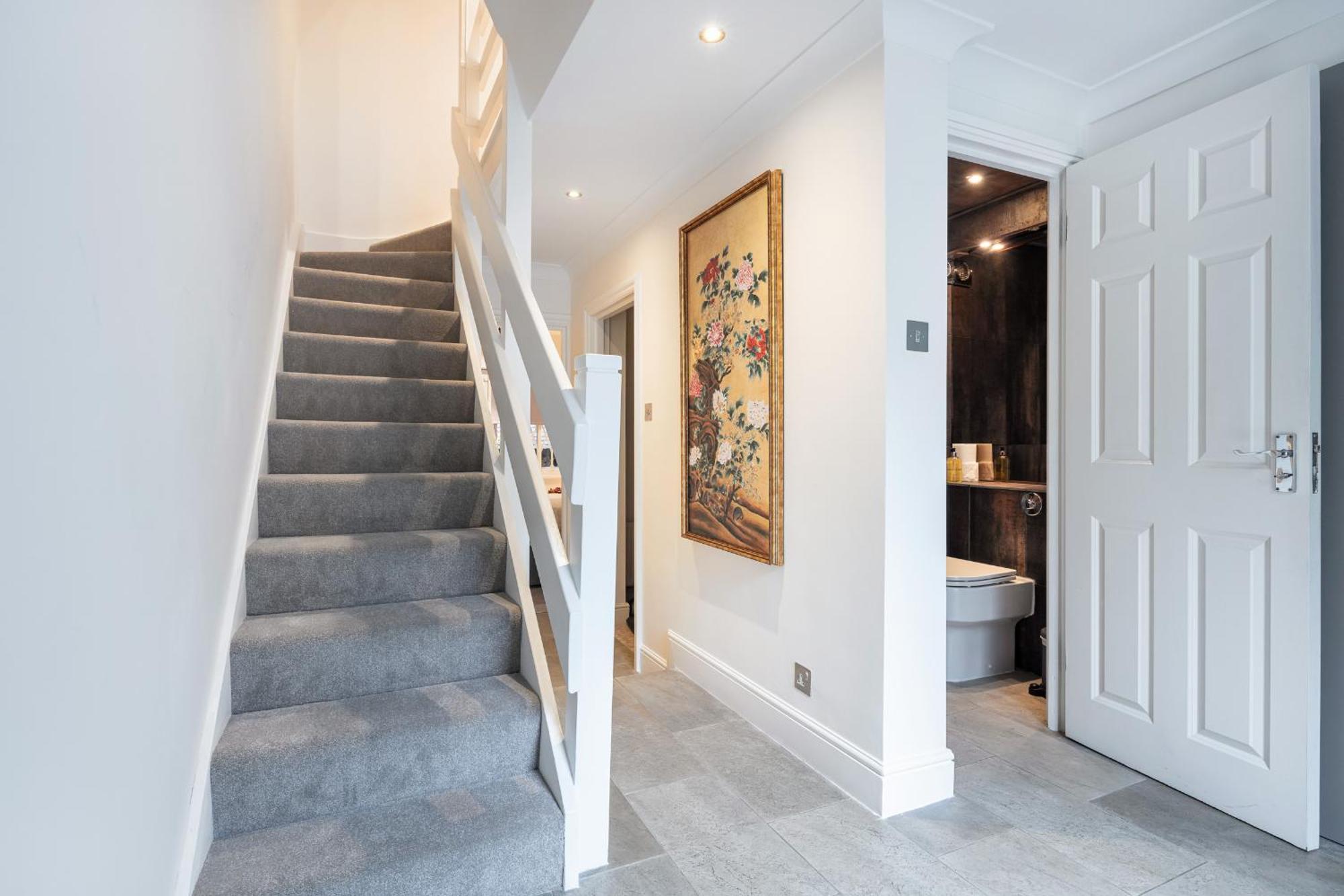 Rare 4beds Townhouse In Kensington With Patio