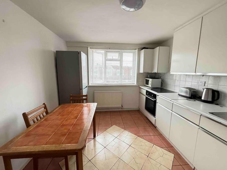 Prp Pennack Road Peckham *