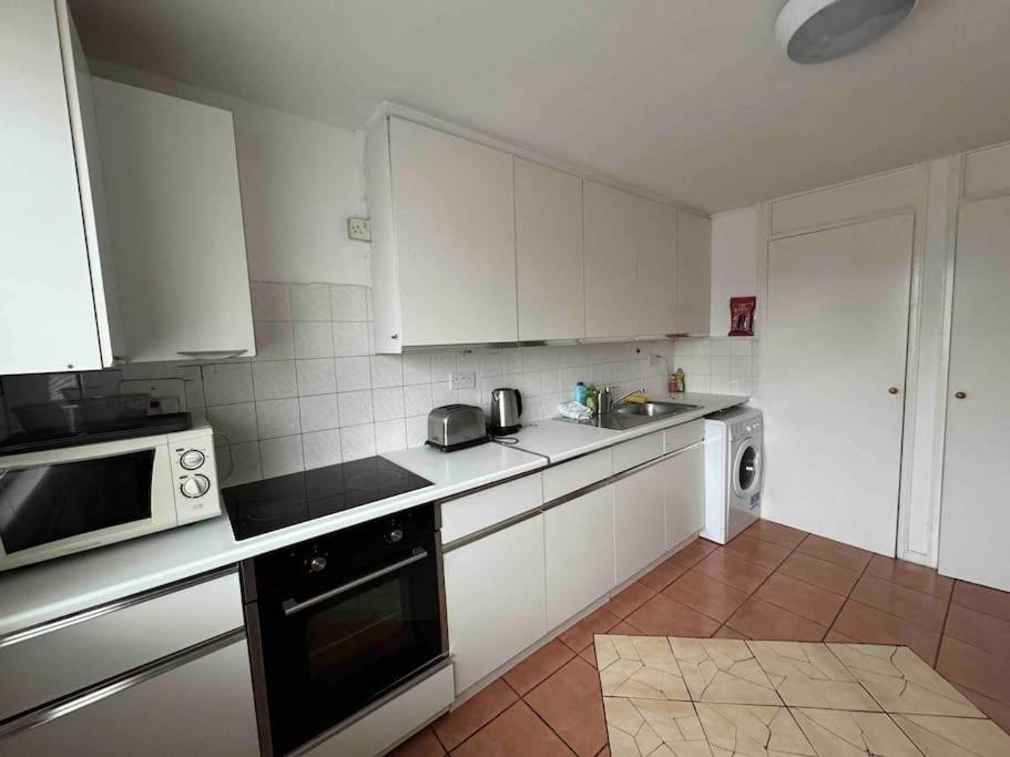 Prp Pennack Road Peckham * London