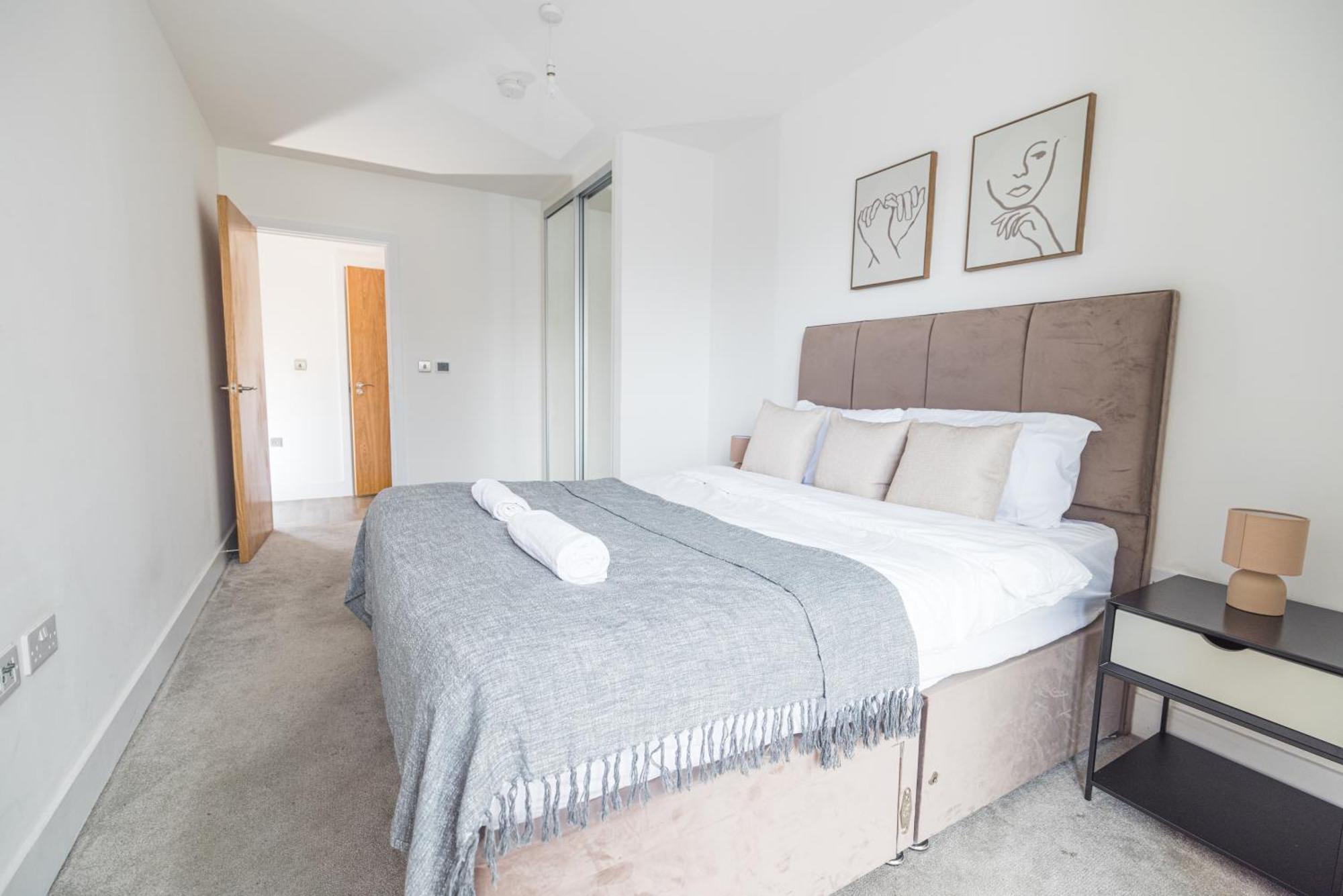 Escape - Royal Wharf Appartement *