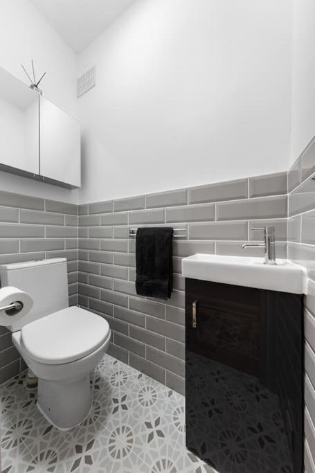 Brand New 3 Bedroom Flat In Appartement