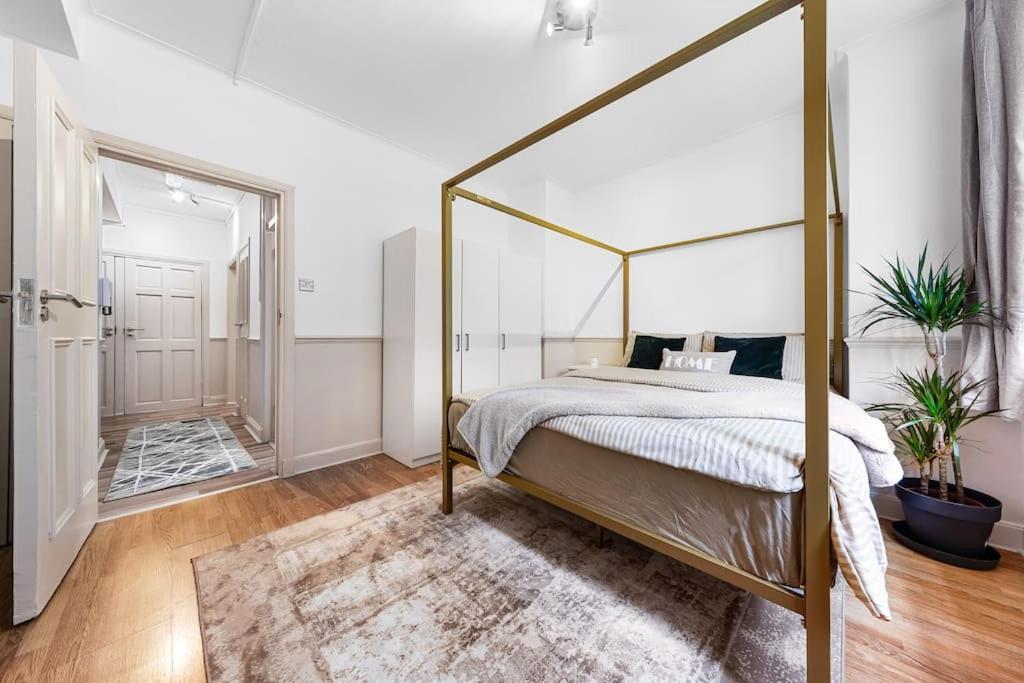Brand New 3 Bedroom Flat In