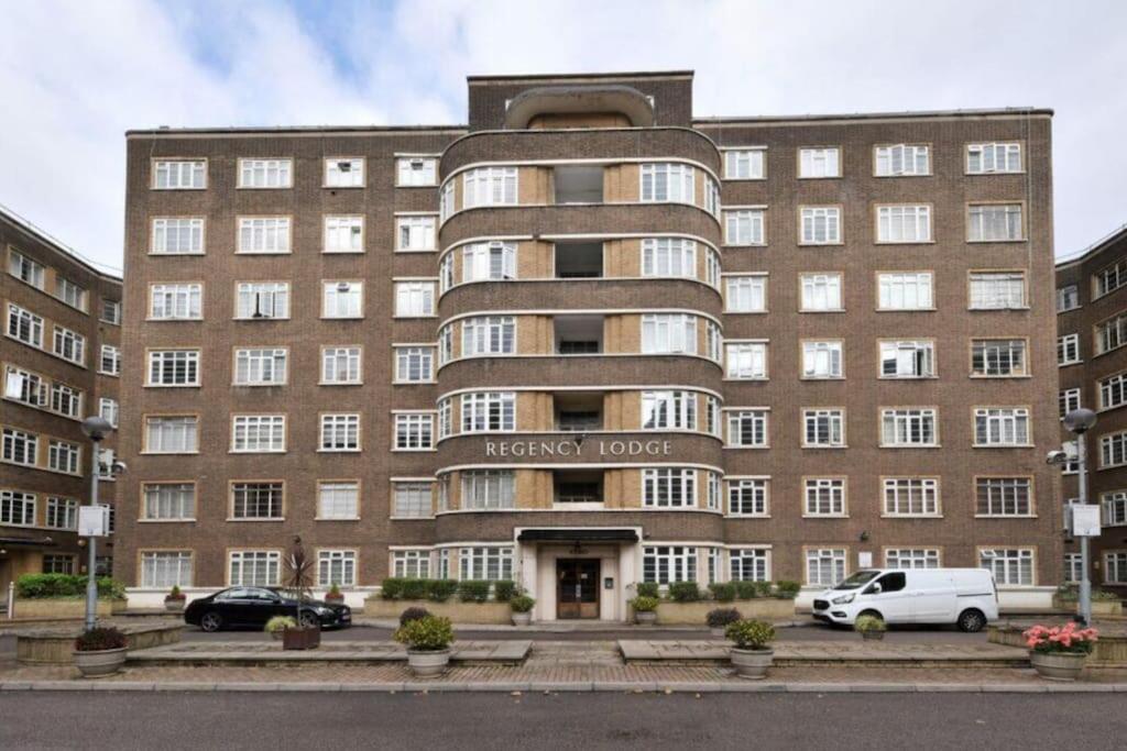 Brand New 3 Bedroom Flat In Appartement