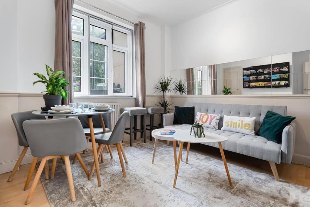 Brand New 3 Bedroom Flat In Appartement