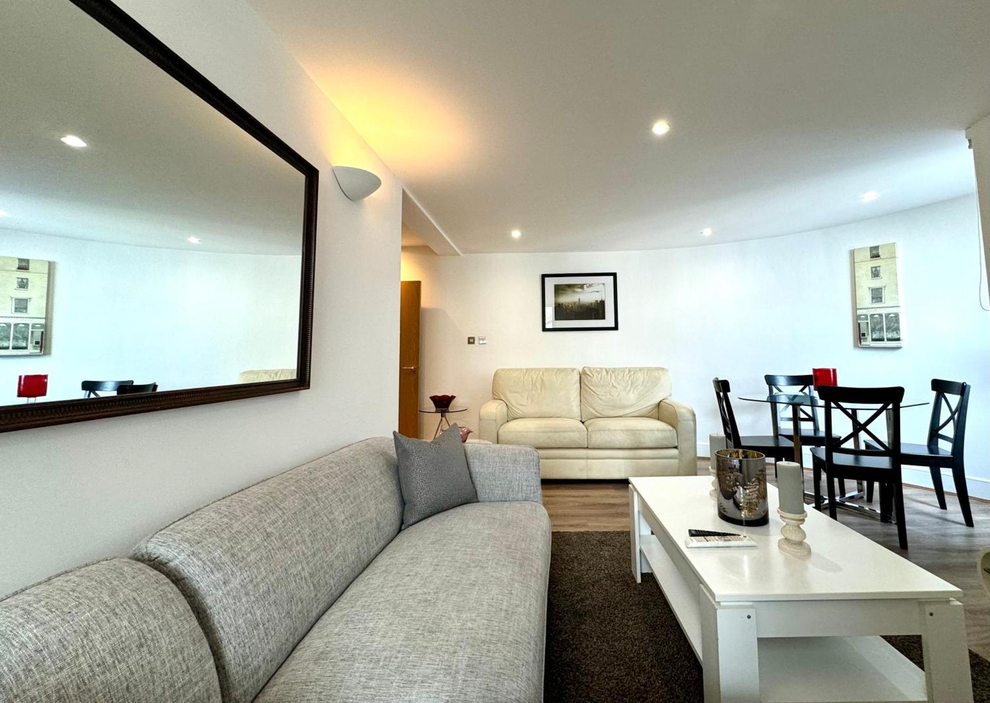 The Crib - 3 Bedroom Central By Wild Londen