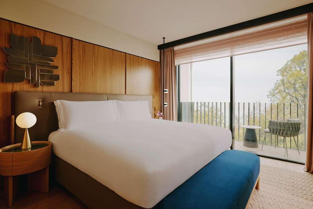 Hotel The Emory, Maybourne Collection London