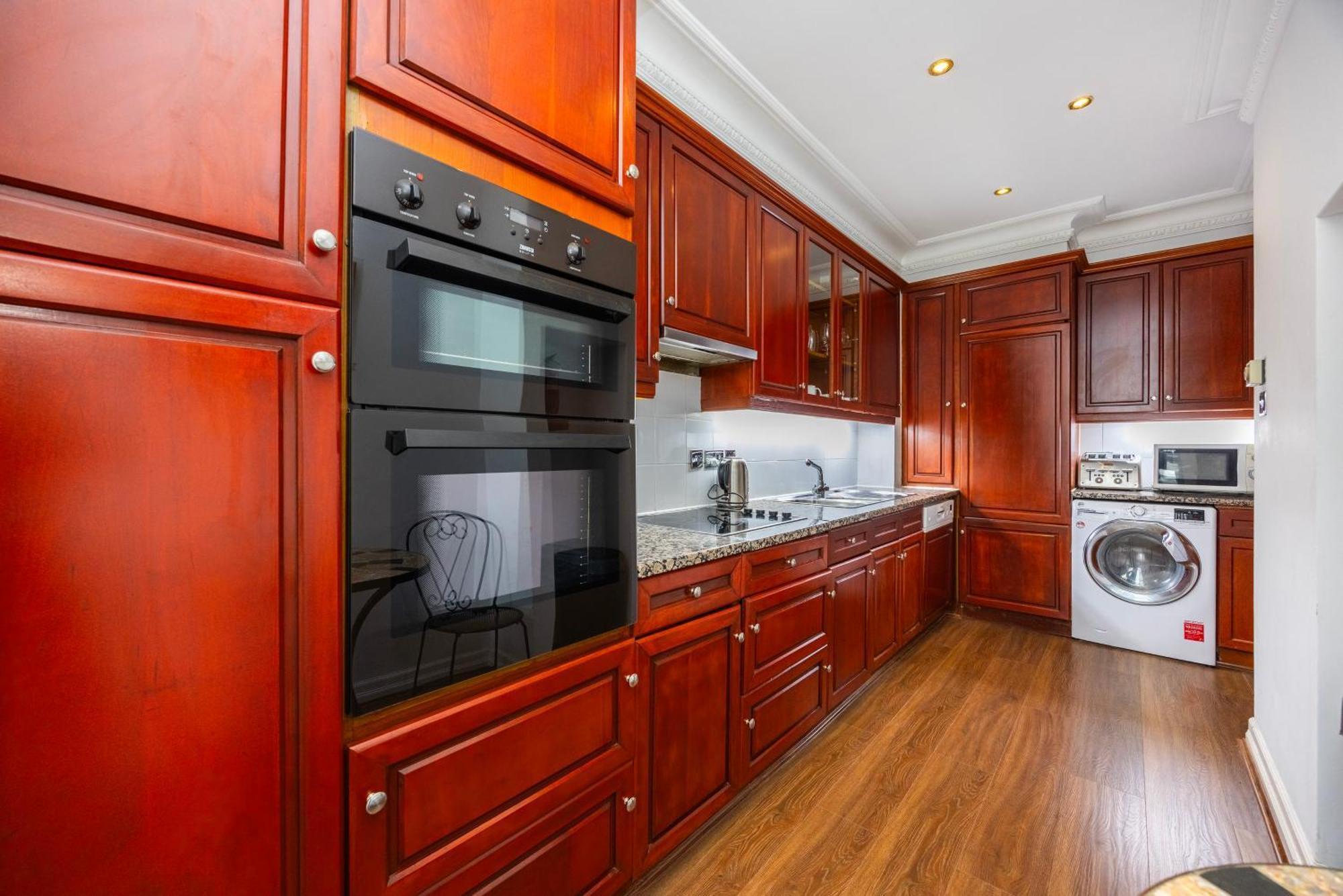 Carlton Court - Mayfair Aparthotel Londen