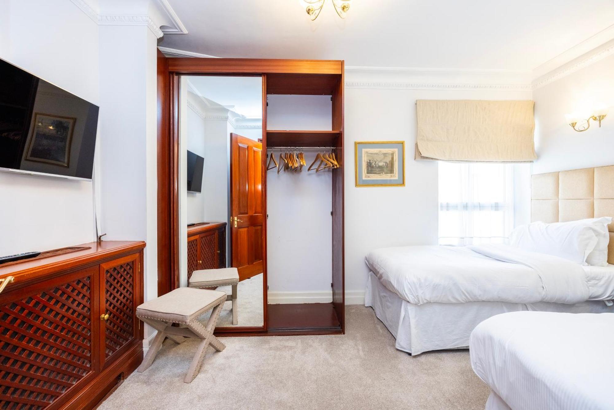 Carlton Court - Mayfair Londen