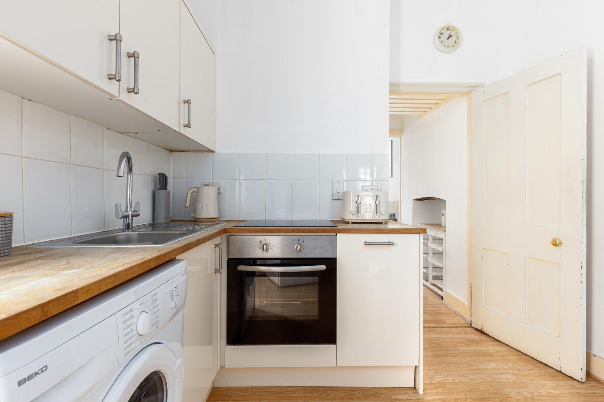 Apartment The Goldhawk Road London