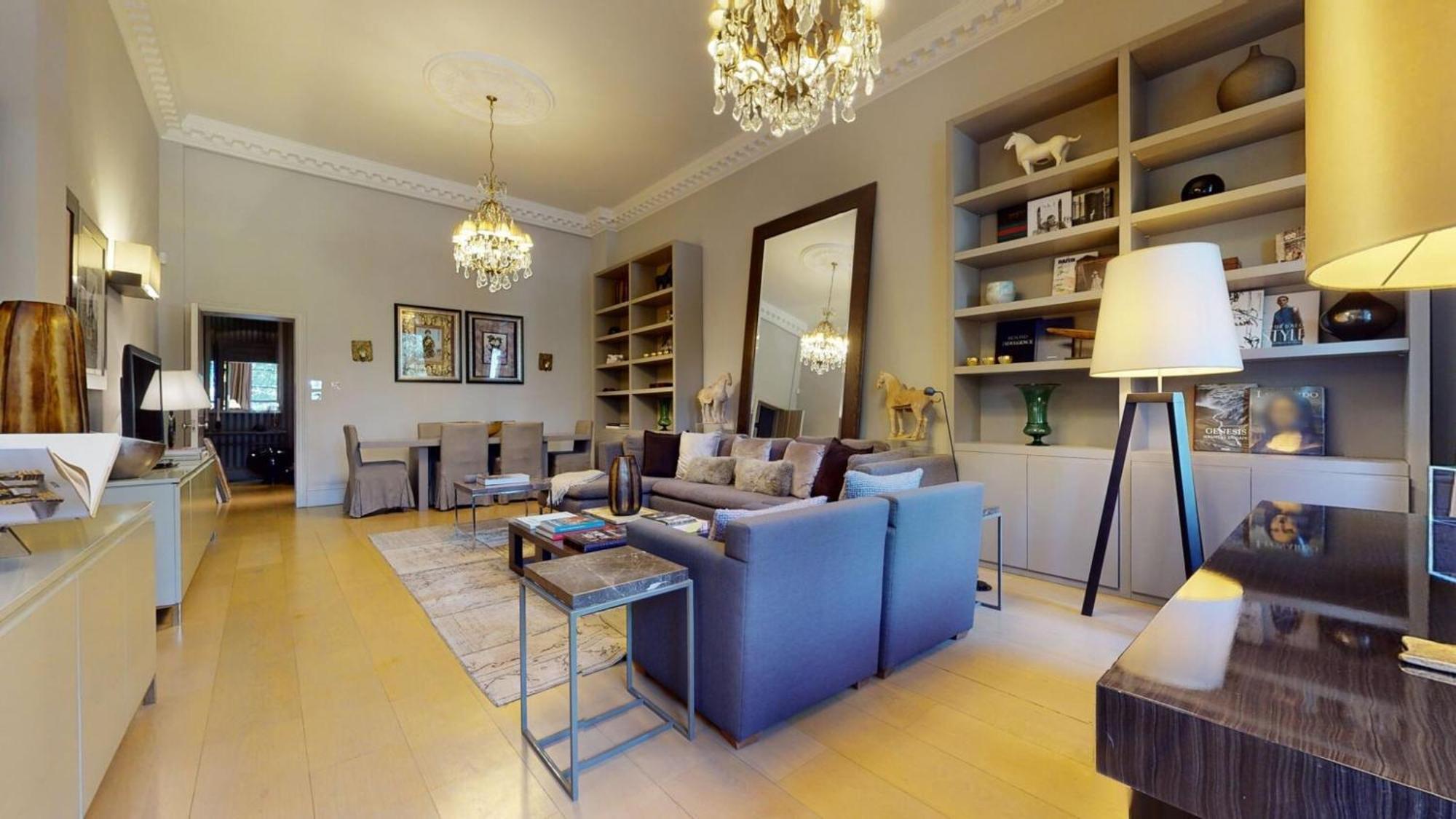 Deluxe - Cadogan Square London