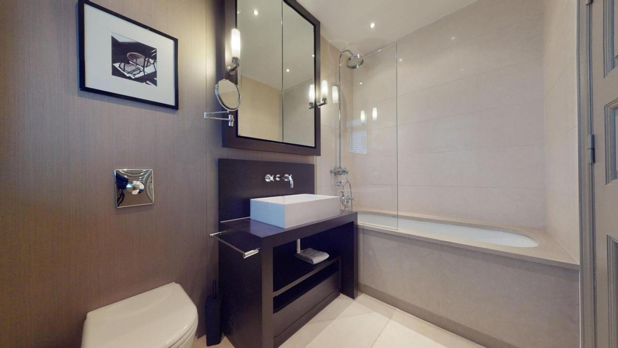 Deluxe - Cadogan Square Apartment