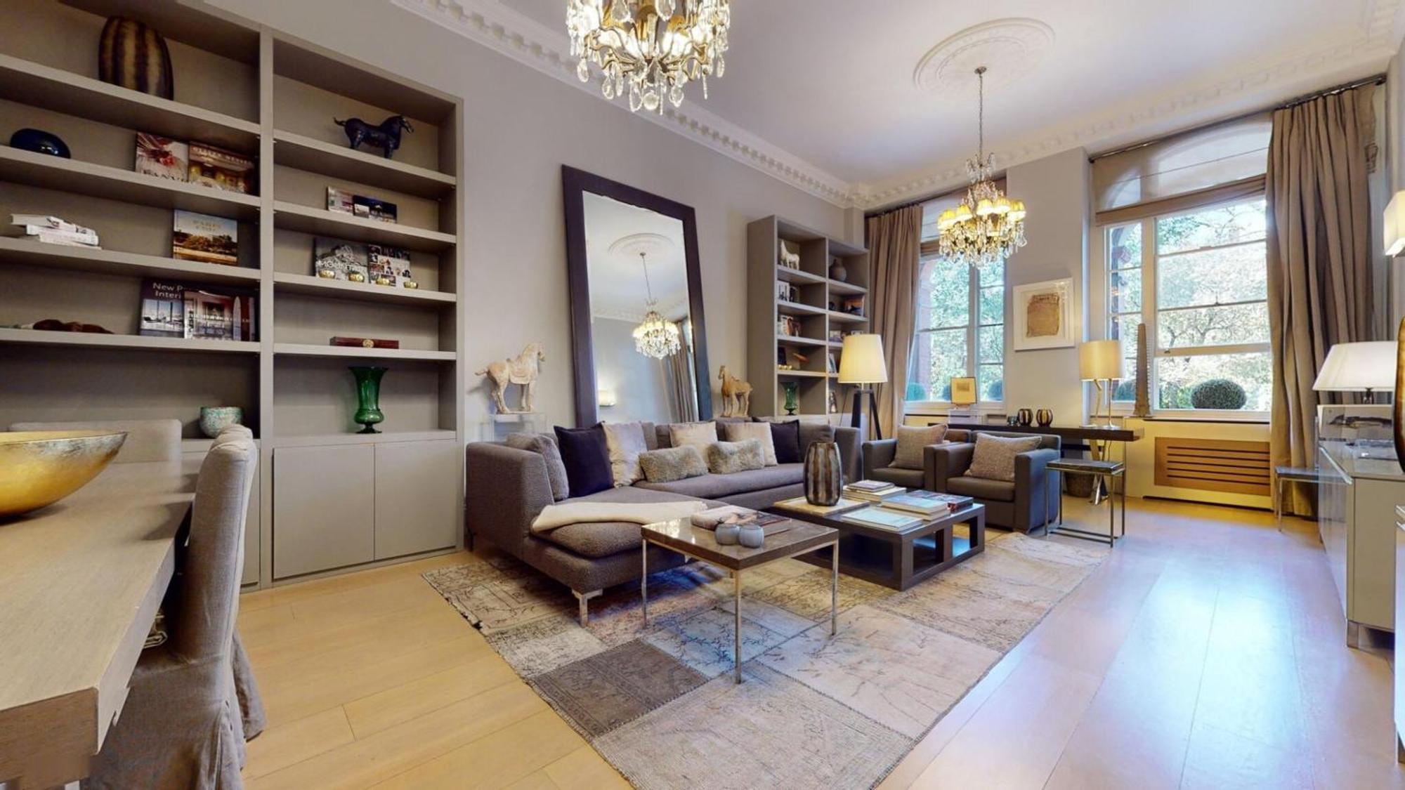 Deluxe - Cadogan Square Apartment London