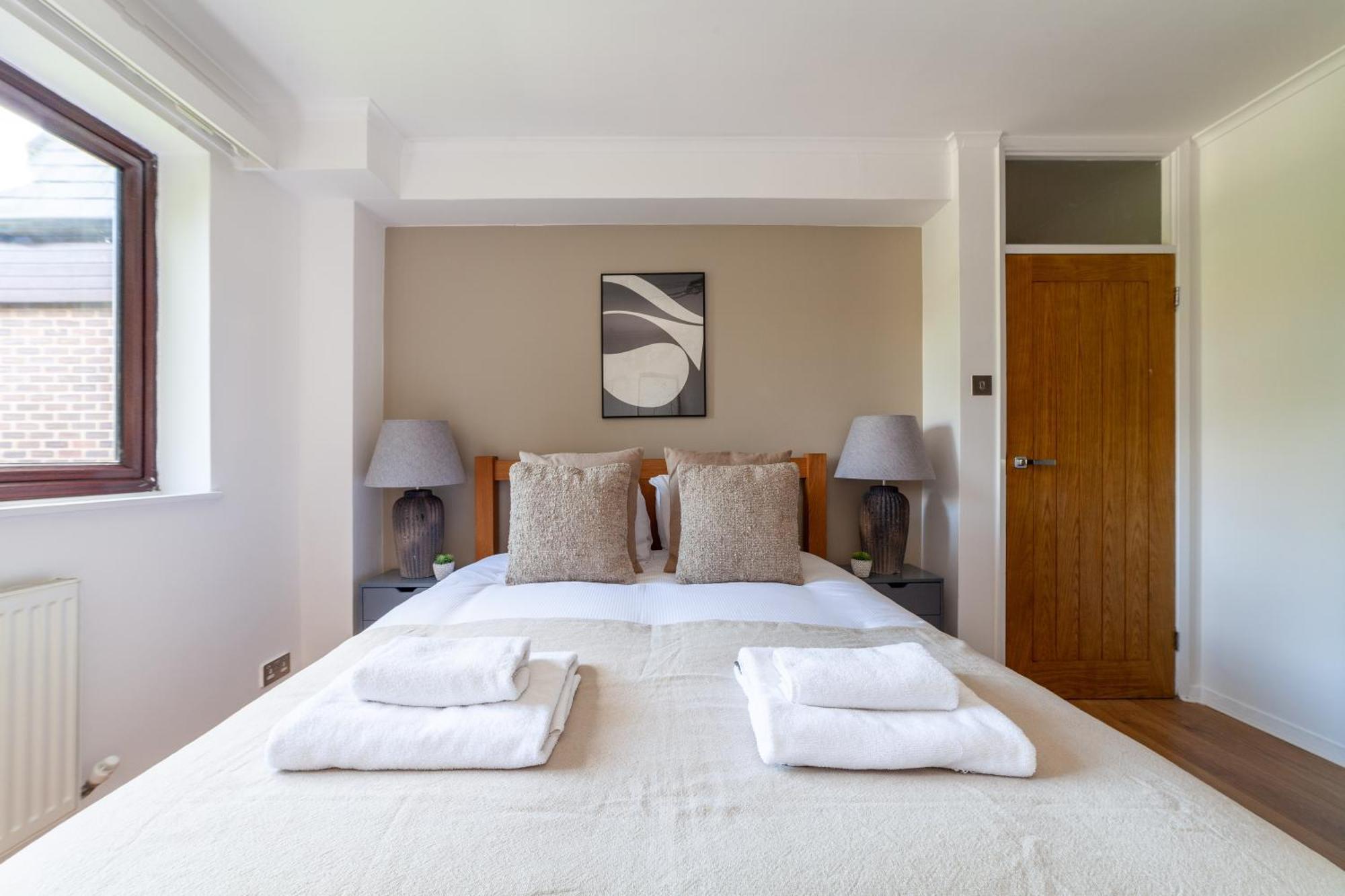 Apartment The Ealing Collection London