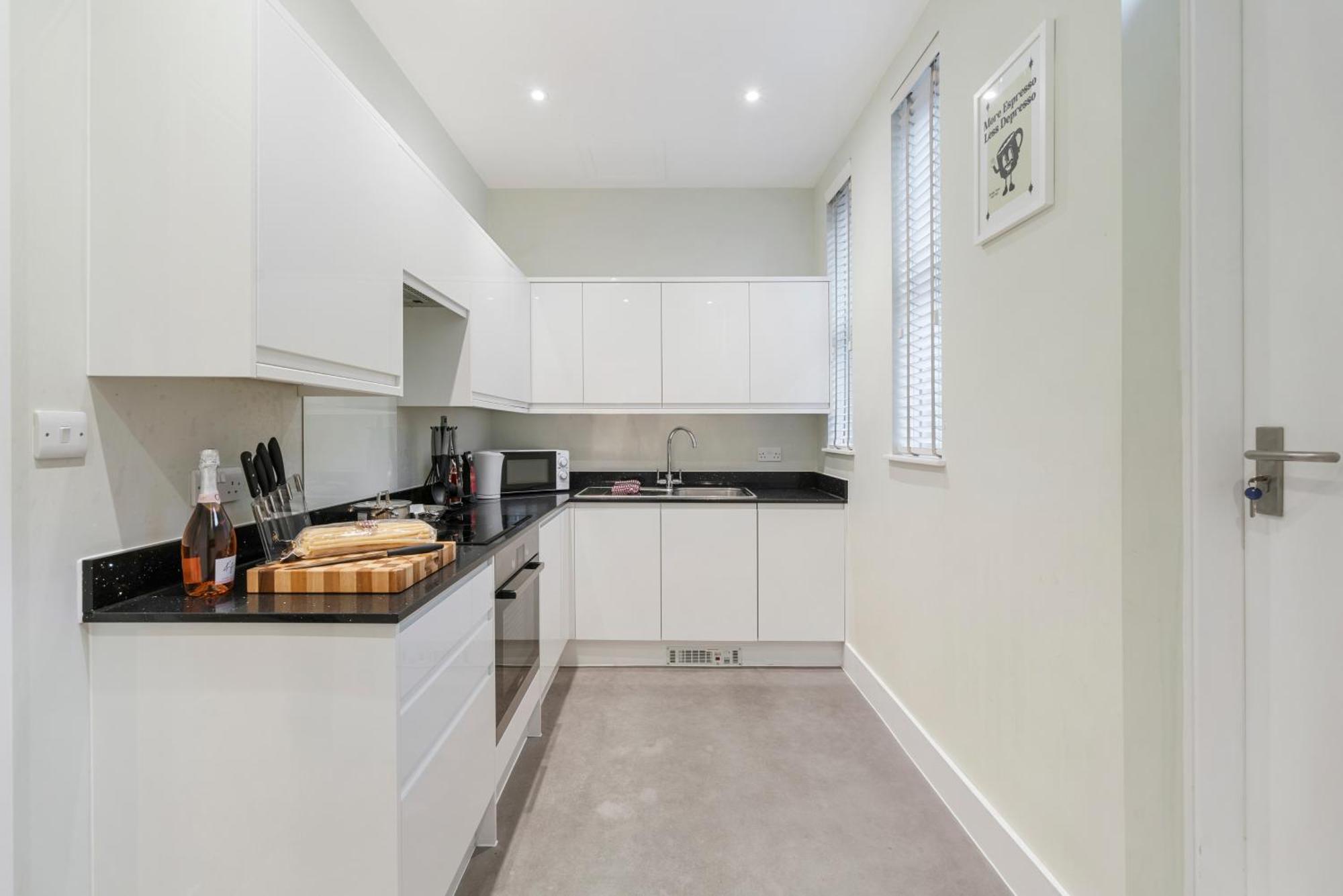 Chic 2 Bed Maisonette In Mayfair 32a Apartment London