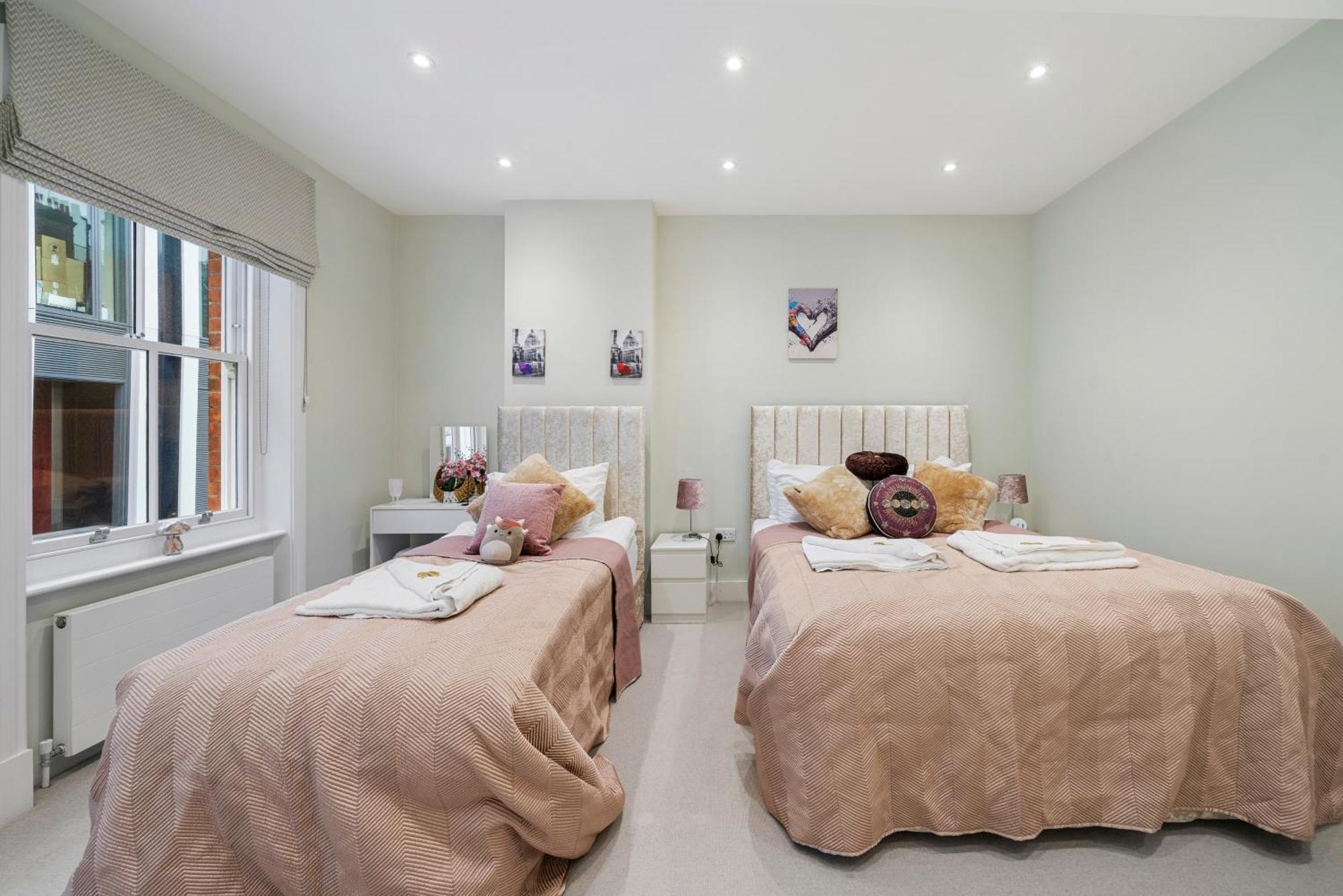 Apartment Chic 2 Bed Maisonette In Mayfair 32a