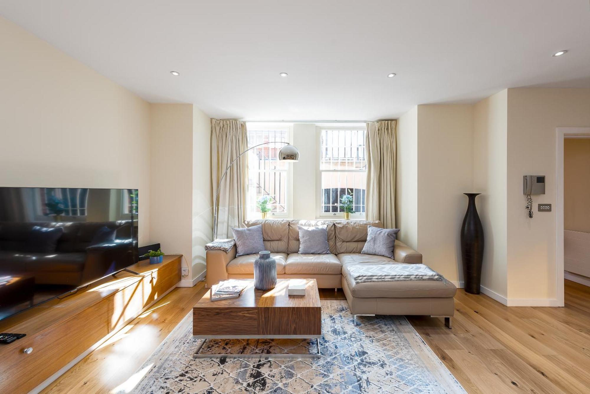 Moments From Hyde Park & Notting Hill With Free Luggage Storage And Washing Machine Apartment *