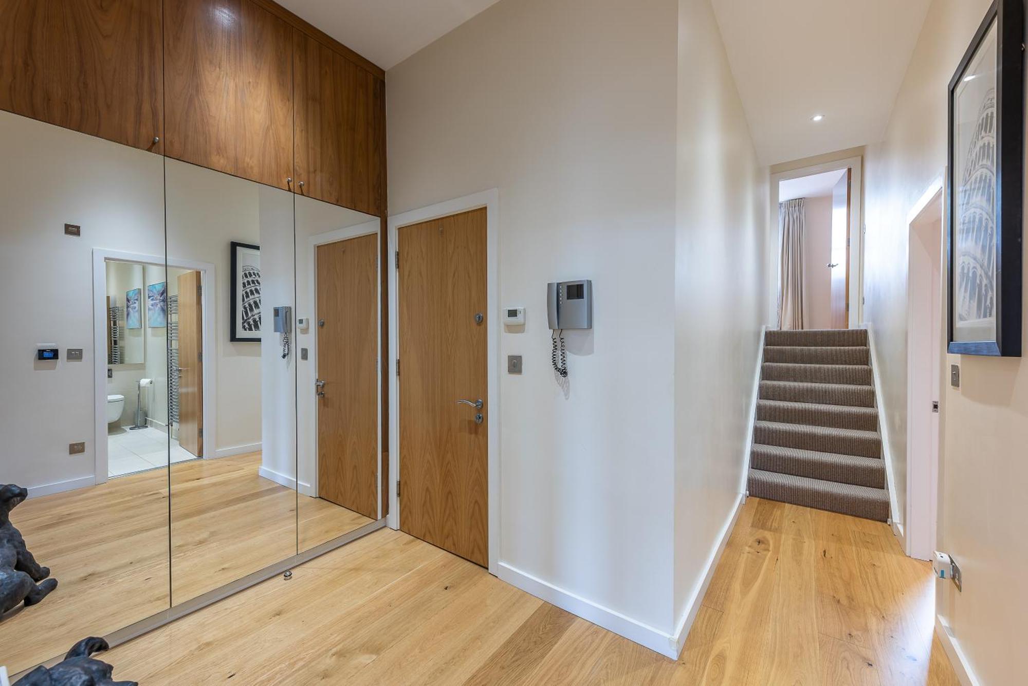 Apartment Moments From Hyde Park & Notting Hill With Free Luggage Storage And Washing Machine