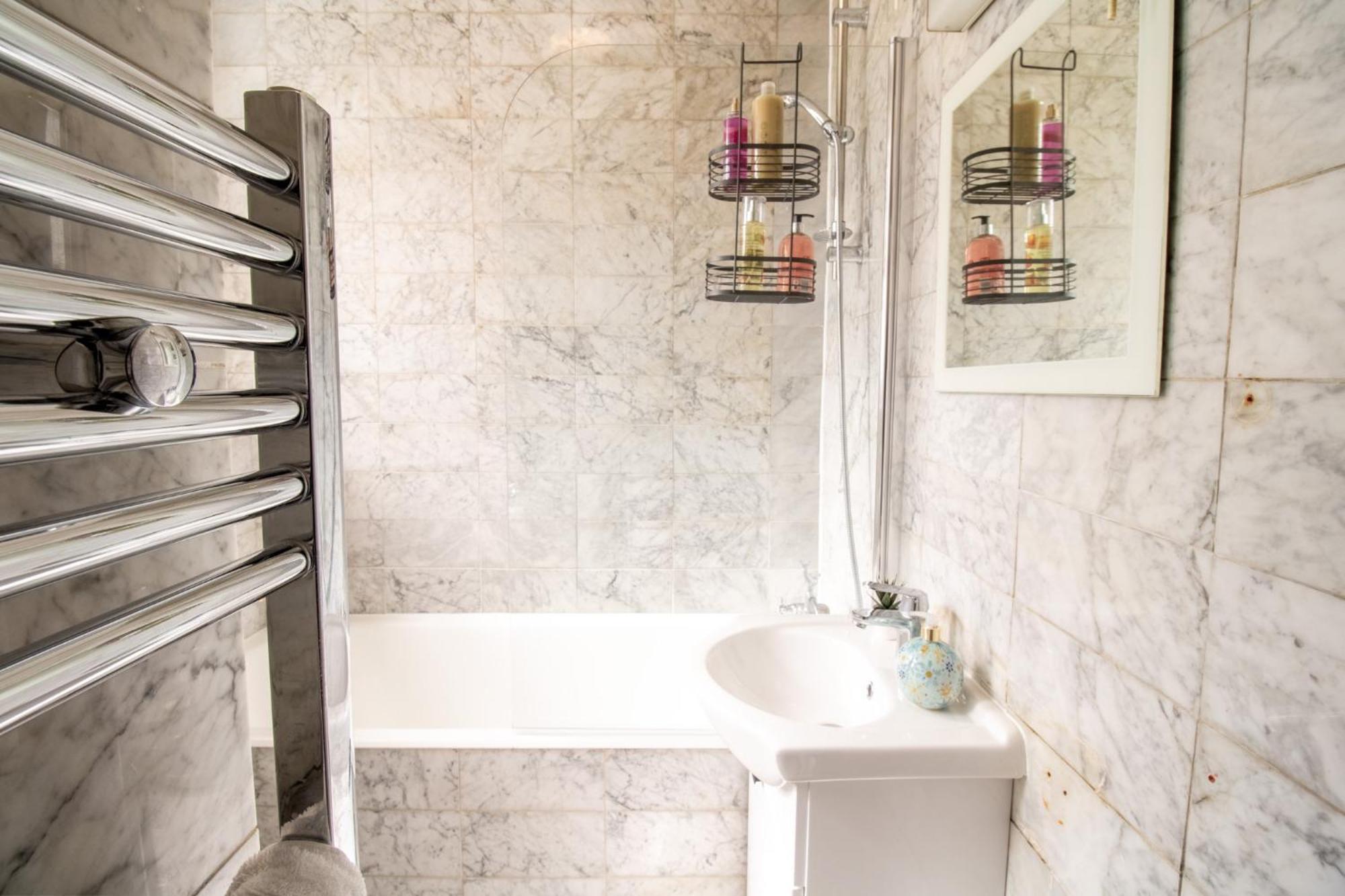 Mayfair Maisonette Chic Spacious 2-bed - 33a * London