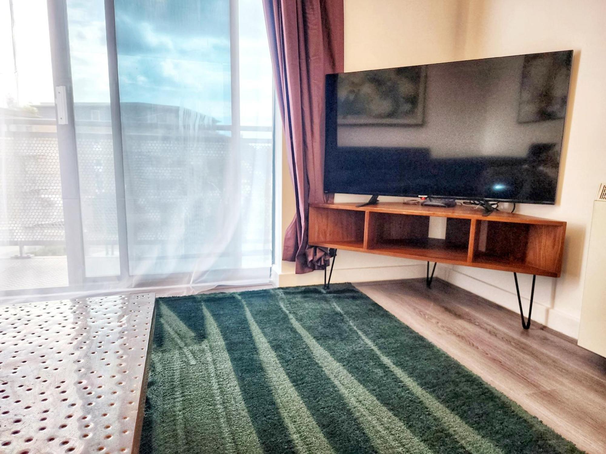 Brand New Flat - Canary Wharf Apartment *