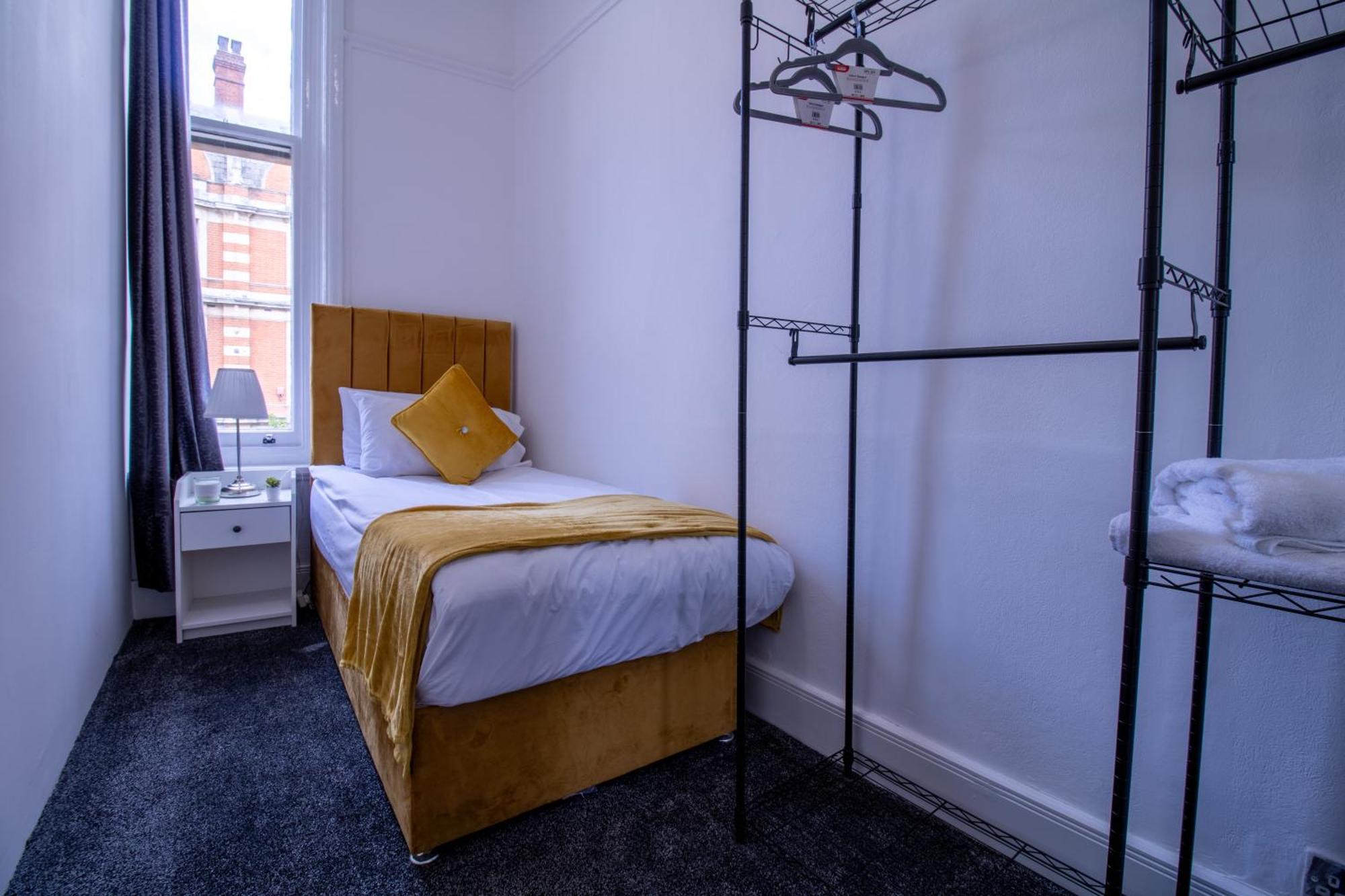 Elegant 3 Bedroom On Oxford Street Luxury Living In 2gc Apartamento *