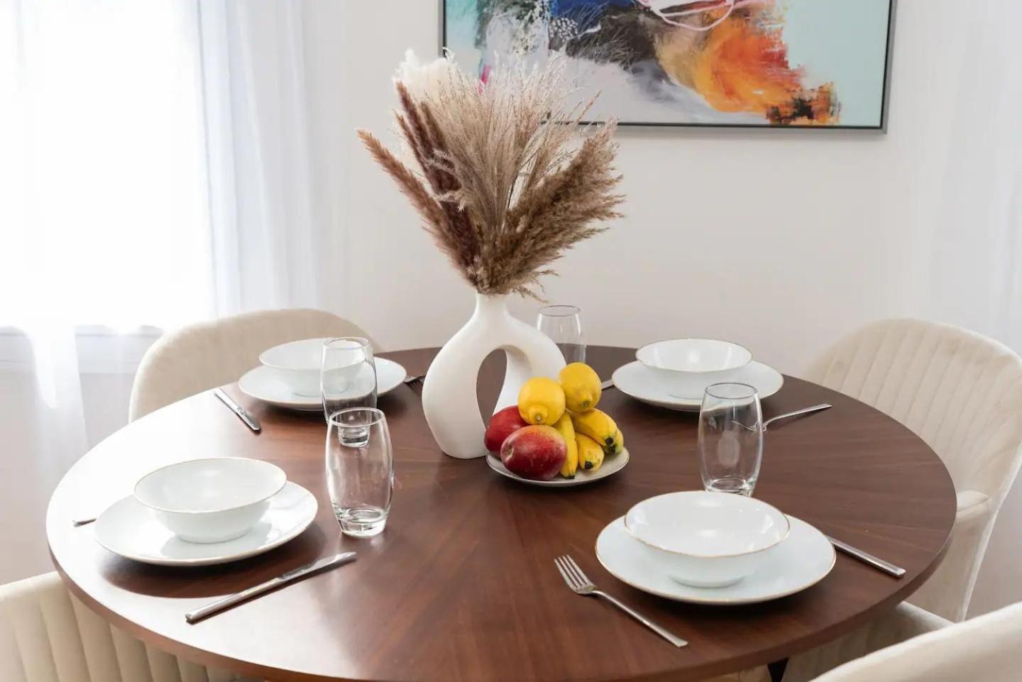 Stunning Spacious En-suite Flat - 6 Min To Trains -pass The Keys * Londen