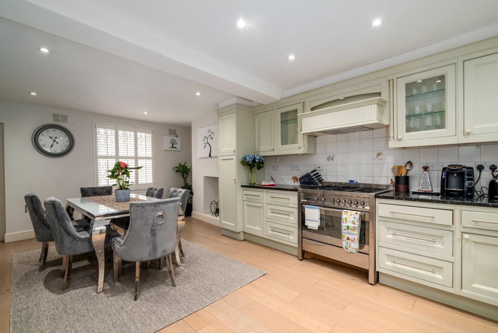 Guestready - Family With Garden For 6 Londres