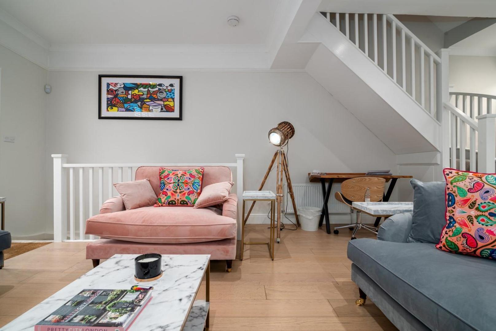 Сasa de vacaciones Guestready - Family With Garden For 6 Londres
