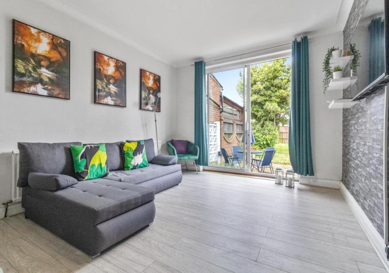 Apartment Downshill Way Lovely 4 Bedroom In *