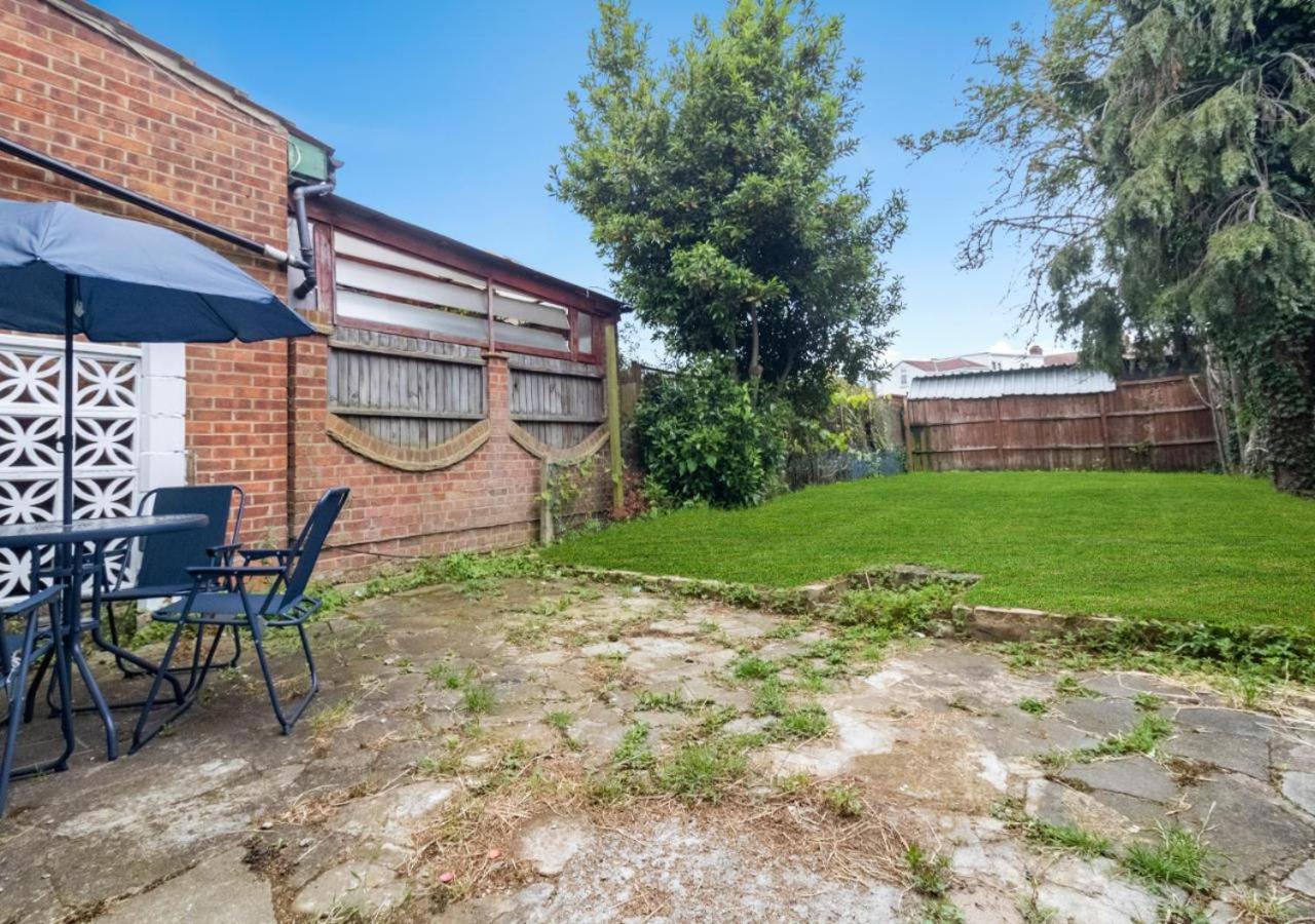 Apartment Downshill Way Lovely 4 Bedroom In *