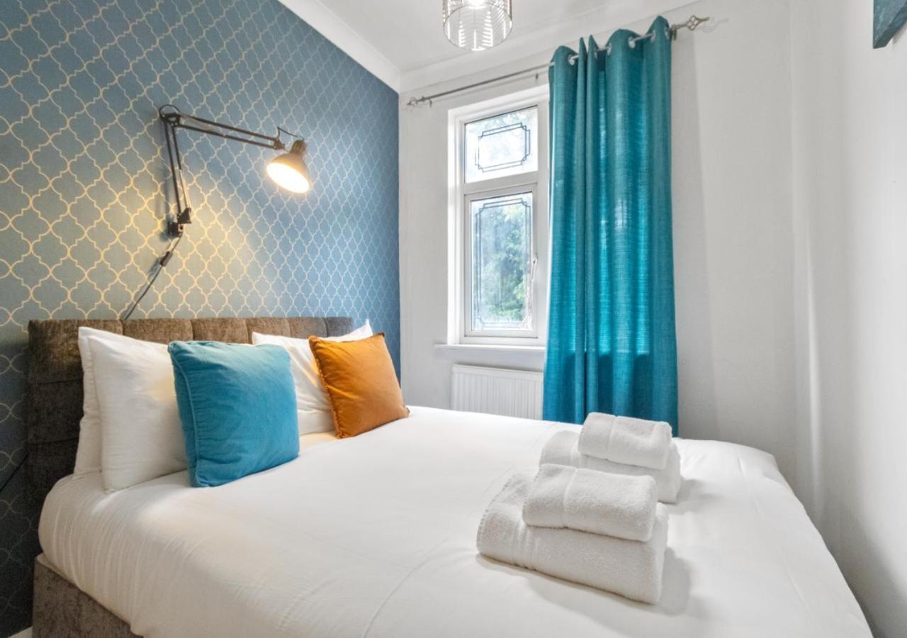 Downshill Way Lovely 4 Bedroom In Apartment *