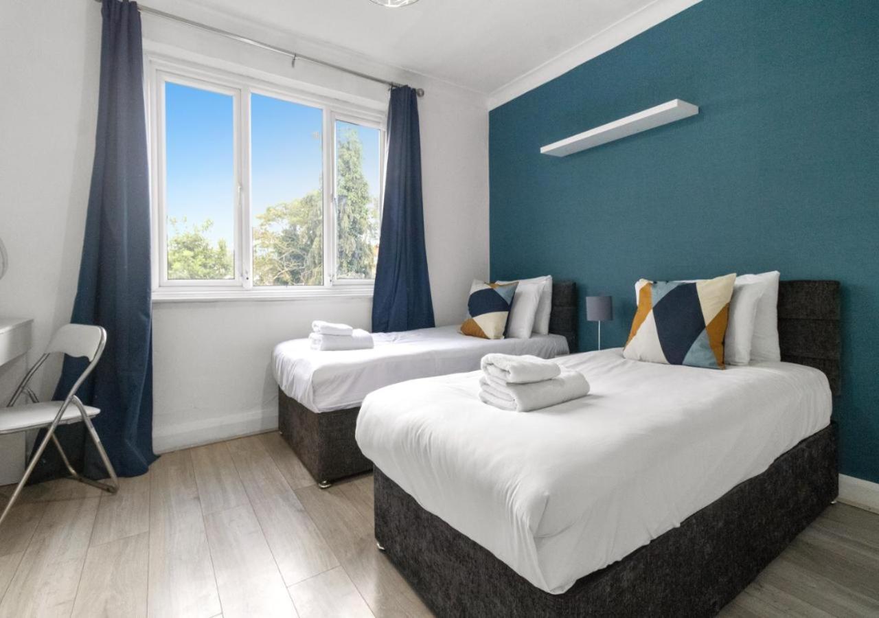 Downshill Way Lovely 4 Bedroom In Apartment London