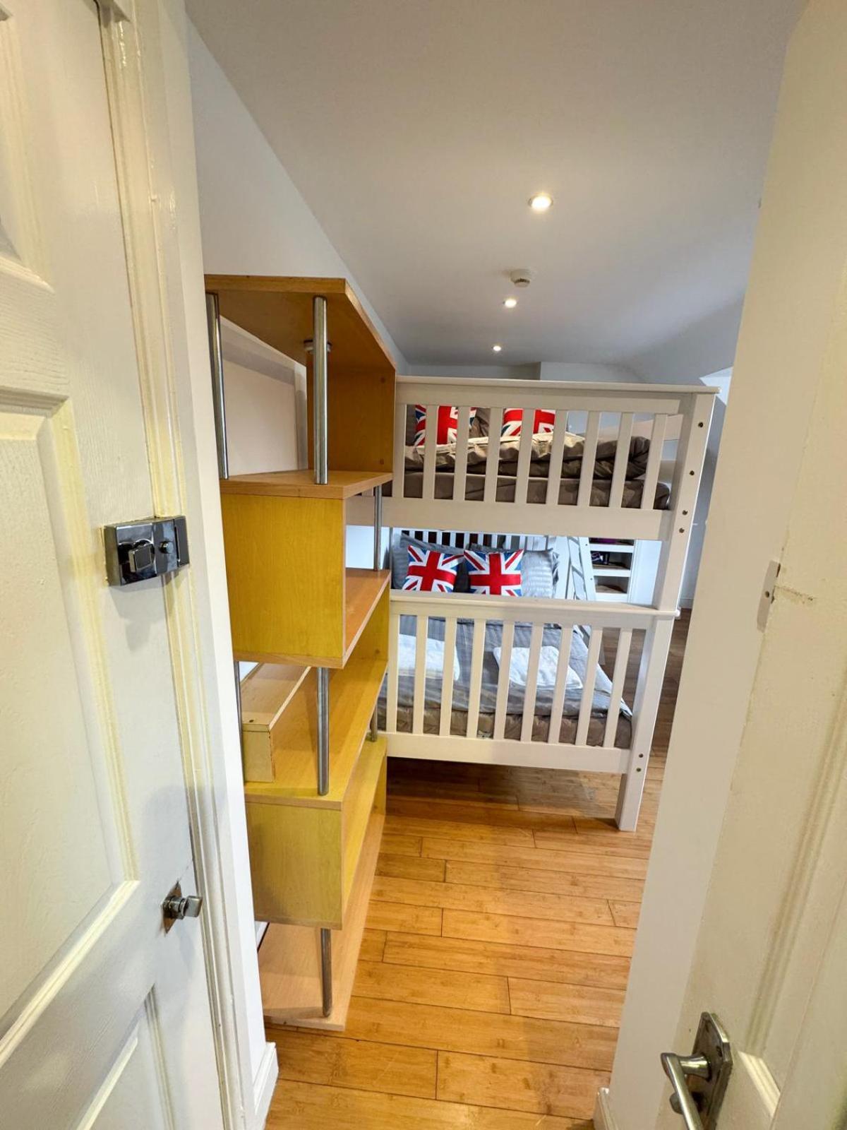 Acton Studio Apartment *