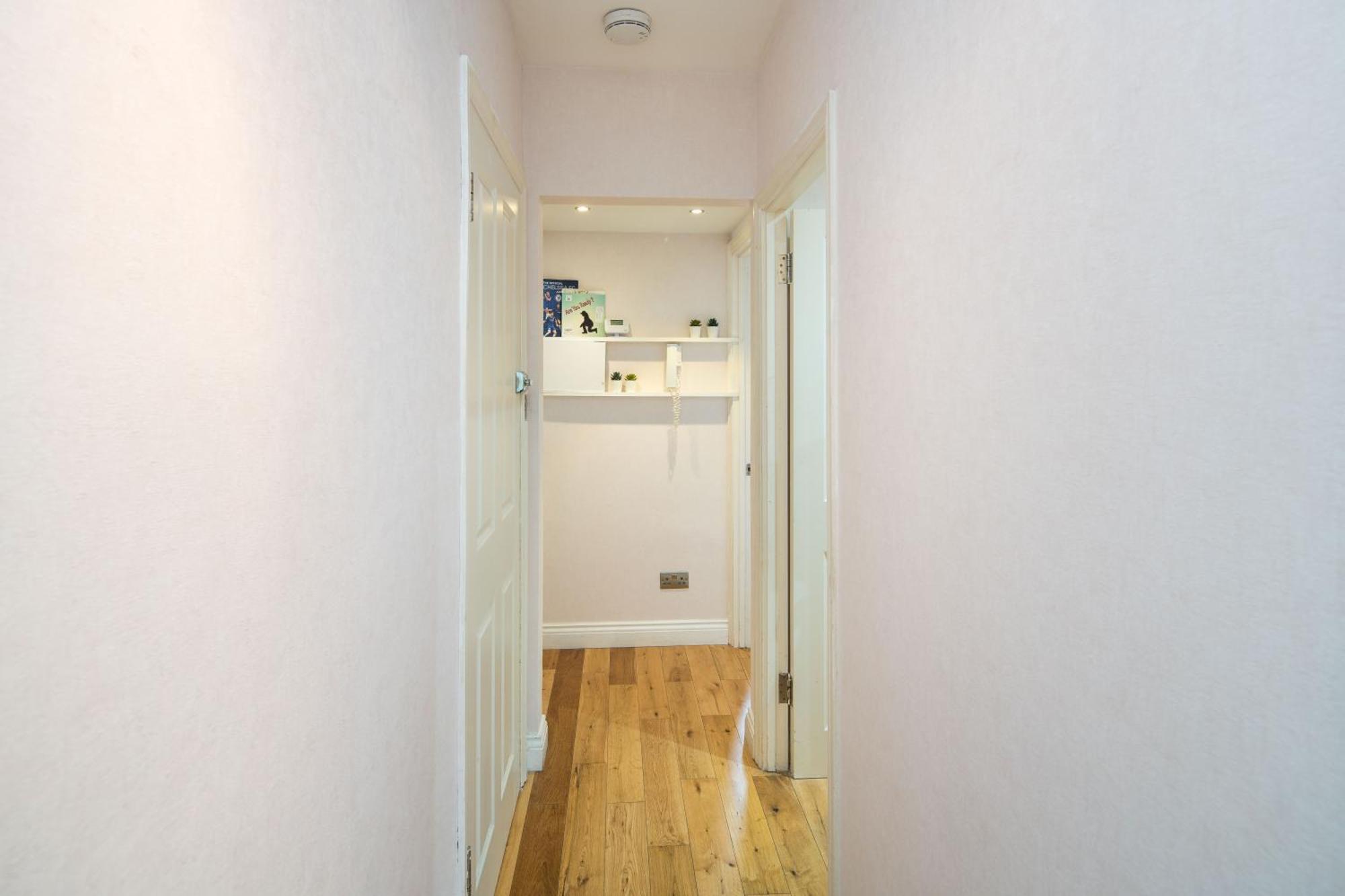 Wg1 Kensington-westfieldsmall- Central Apartment London
