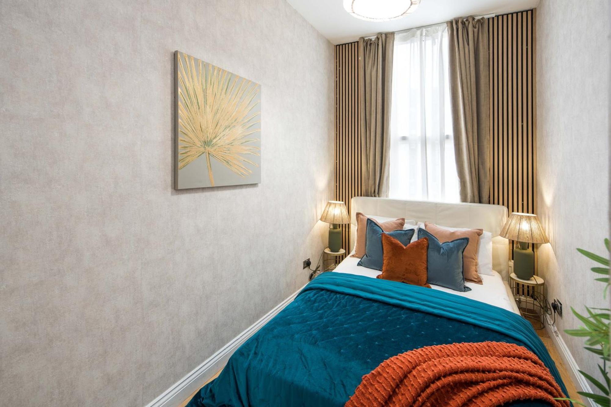 Wg1 Kensington-westfieldsmall- Central London