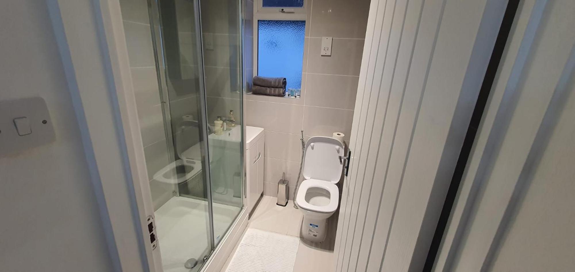 Charming Wembley Near Wembley Stadium Holiday home London