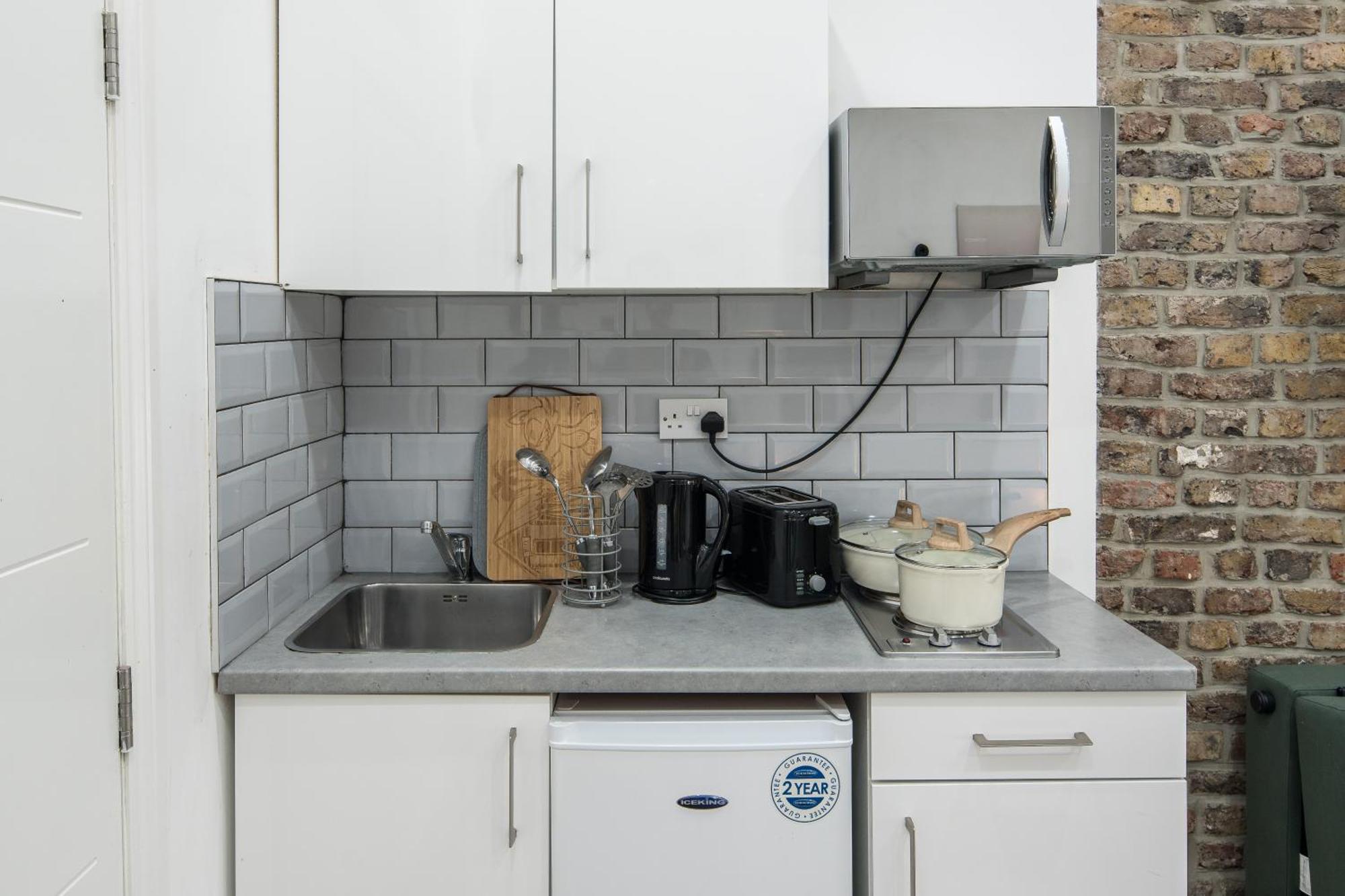S1-4 Central - Self Equipped- 15 Minutes To Oxford Street & Marble Arch * Londen