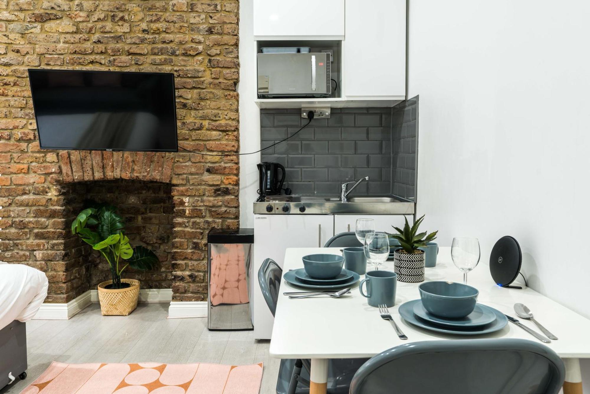 S1-4 Central - Self Equipped- 15 Minutes To Oxford Street & Marble Arch * Londen